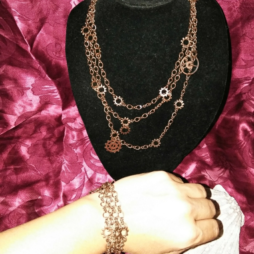 Gear necklace with matching bracelet